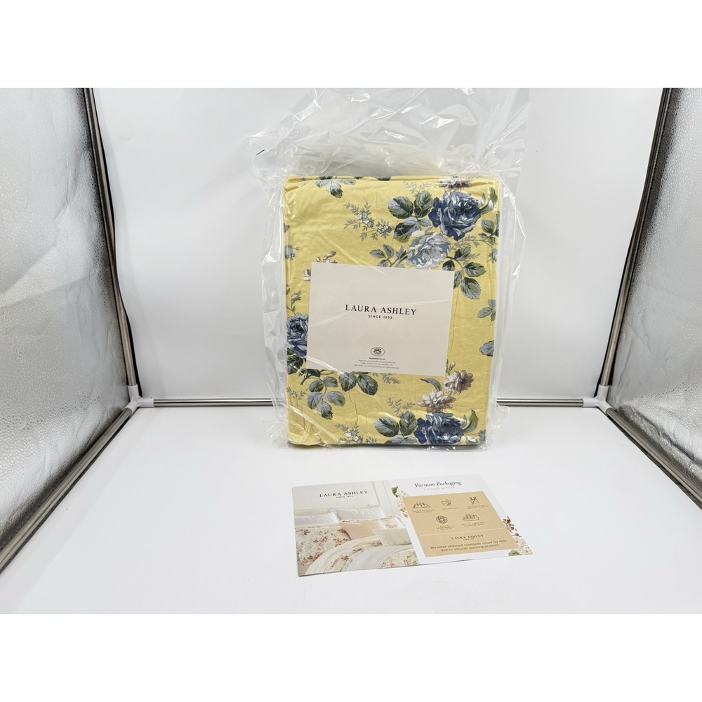Laura Ashley Twin Quilt Set‎ Reversible Cotton Bedding With Marching Sham Light